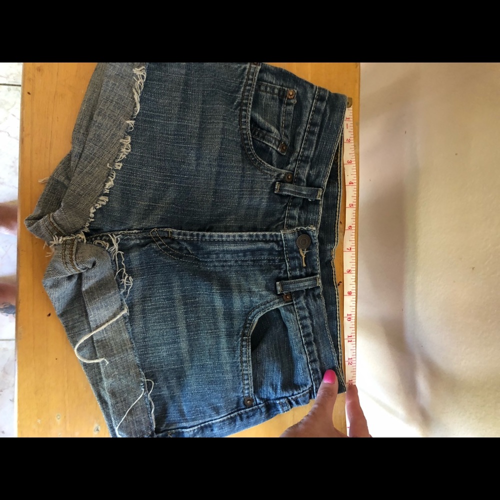 Levi shorts - Picture 4 of 4